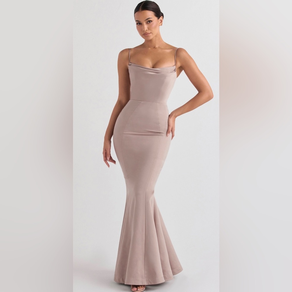 HOUSE OF CB VIOLETTE DRESS IN COLOR MUSHROOM